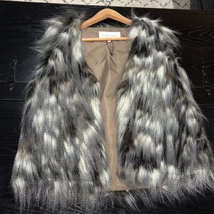 cupcakes & cashmere Black and White Faux Fur Vest